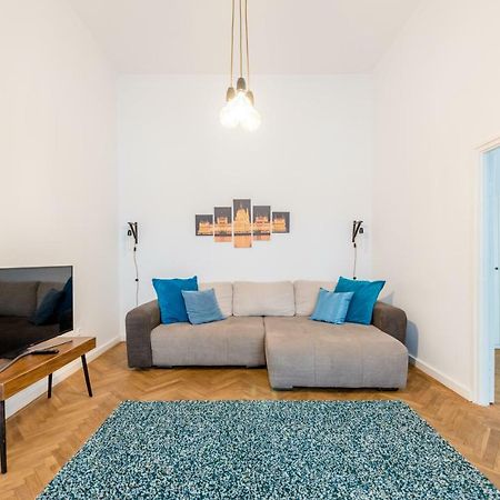 Oasis Apartments - Liberty Square Budapest Esterno foto